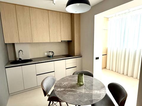 квартира за адресою Соборна вул., 105-В/3