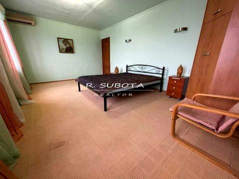 квартира за адресою Михайла Грушевського вул. (Карла Лібкнехта), 14