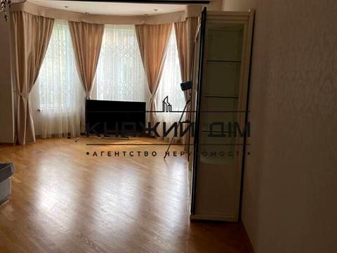 будинок за адресою Віктора Швеця вул. (Шляхова), 1