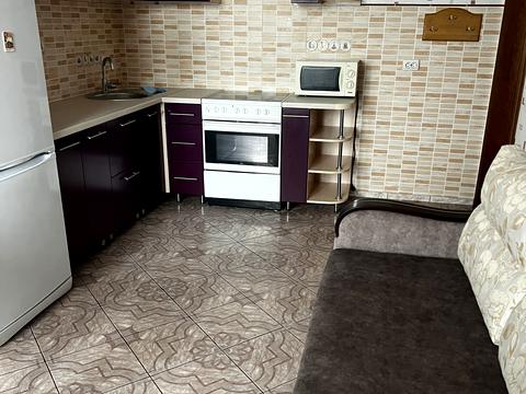 квартира за адресою Анни Ахматової вул., 32/18