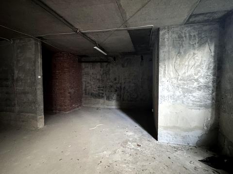 комерційна за адресою Срібнокільська вул., 1