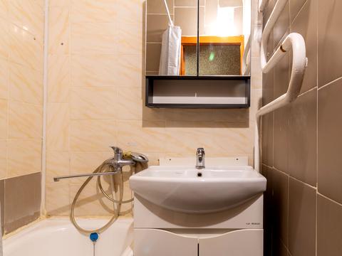 квартира за адресою Космонавта Поповича вул. (Космонавта Волкова), 8