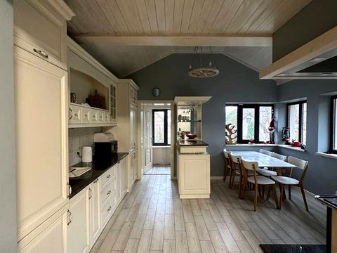 будинок за адресою с. Бережани, Долинівка, 2