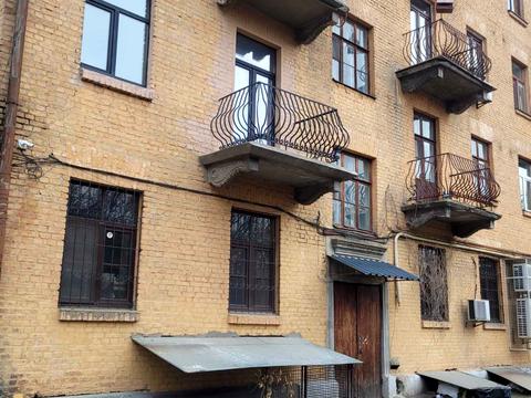 квартира за адресою Межигірська вул., 37