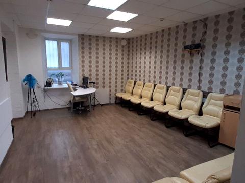 комерційна за адресою Кудрявська вул., 3/5