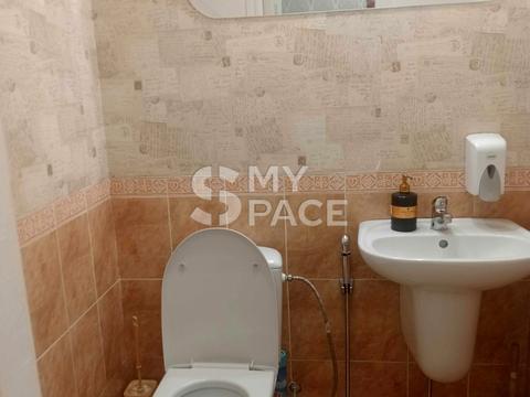 комерційна за адресою Кудрявська вул., 3/5