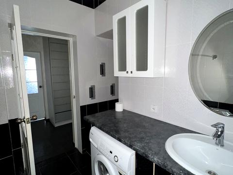 квартира по адресу Независимой Украины ул. (40 лет Советской Украины), 31