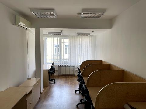 комерційна за адресою Хорива вул., 1А