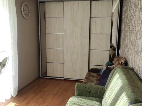 квартира за адресою Космонавтів вул., 3