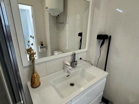 квартира за адресою Київ, Салютна вул., 2к7