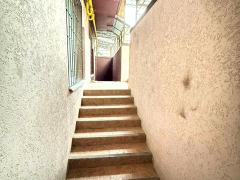 комерційна за адресою Академіка Амосова вул., 22