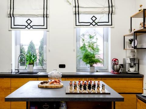 будинок за адресою с. Петропавлівська борщагівка, Харківська вул.