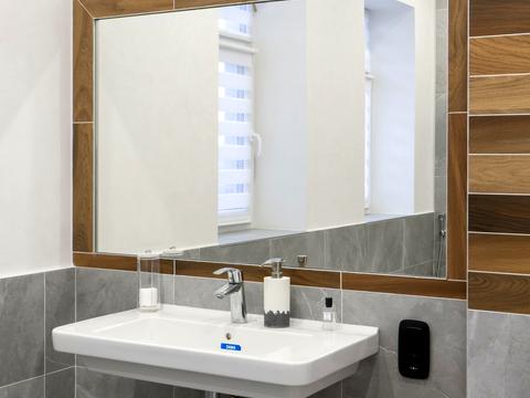 будинок за адресою с. Петропавлівська борщагівка, Харківська вул.