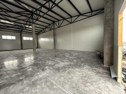 комерційна за адресою Білогородська вул., 6