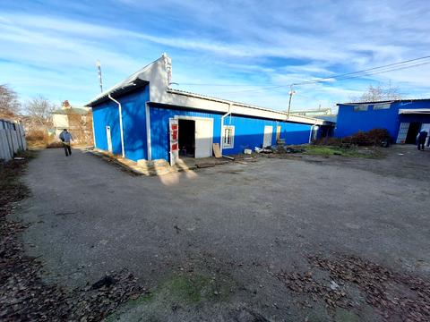 комерційна за адресою Миротворча вул. (Толстого), 12