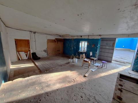 комерційна за адресою Миротворча вул. (Толстого), 12