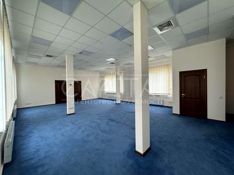 комерційна за адресою Казарменна, 4г