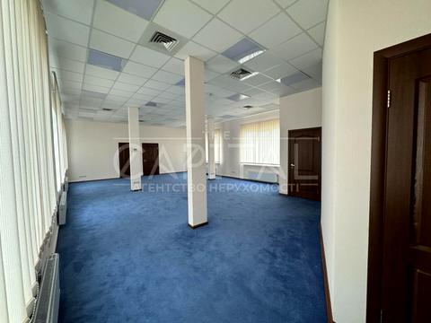 комерційна за адресою Казарменна, 4г