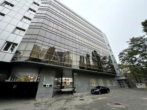 комерційна за адресою Казарменна, 4г