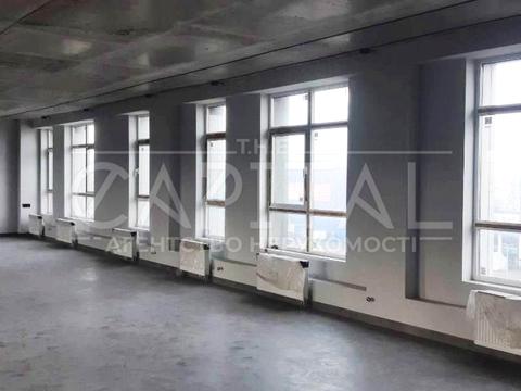 коммерческая по адресу Степана Бандеры просп. (Московський), 8г