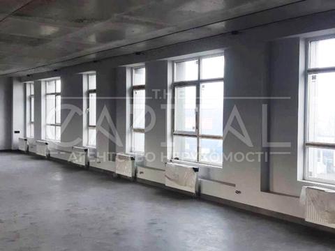 коммерческая по адресу Степана Бандеры просп. (Московський), 8г