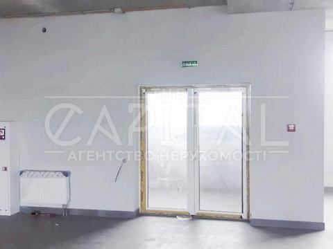 коммерческая по адресу Степана Бандеры просп. (Московський), 8г