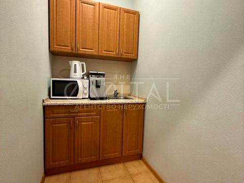 комерційна за адресою Київ, Шота Руставелі вул., 44