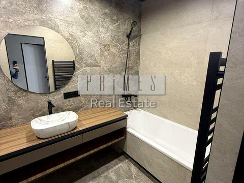 дом по адресу Леоніда Каденюка ул.