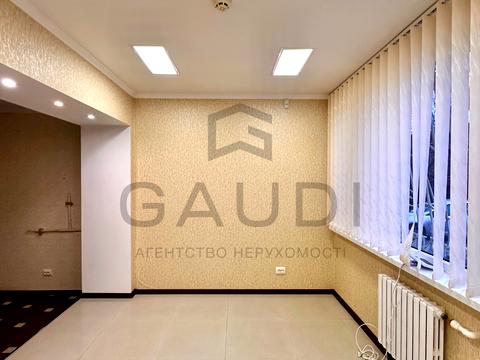 комерційна за адресою Спаська вул., 55