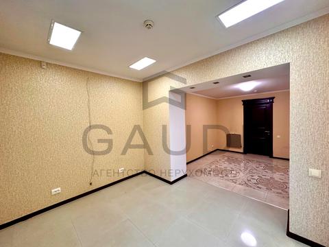 комерційна за адресою Спаська вул., 55