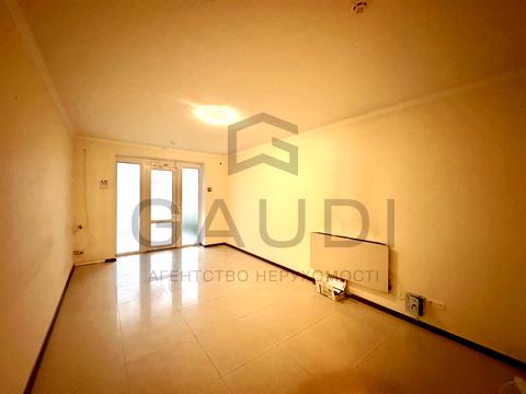 комерційна за адресою Спаська вул., 55