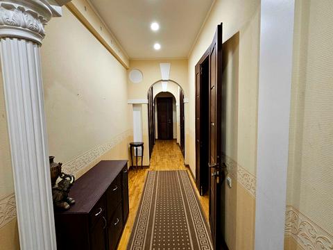 квартира за адресою майдан Конституції пл., 2/2