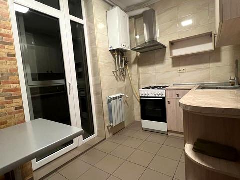 квартира за адресою Євгена Чикаленка вул., 43