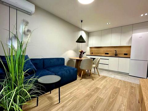 квартира за адресою Салютна вул., 2к24