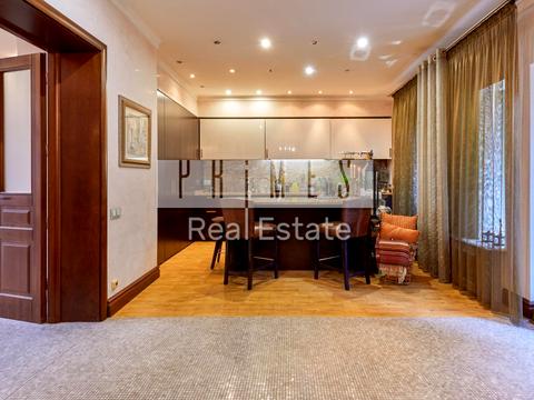 будинок за адресою Грушевського вул.