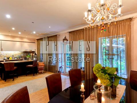 будинок за адресою Грушевського вул.