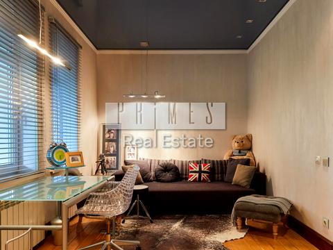 будинок за адресою Грушевського вул.