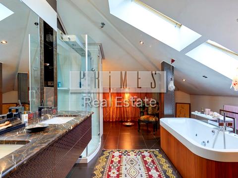 будинок за адресою Грушевського вул.