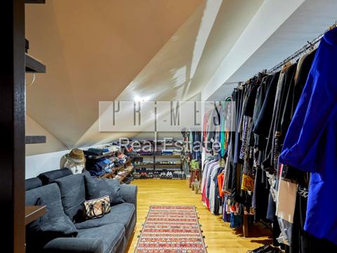 будинок за адресою Грушевського вул.