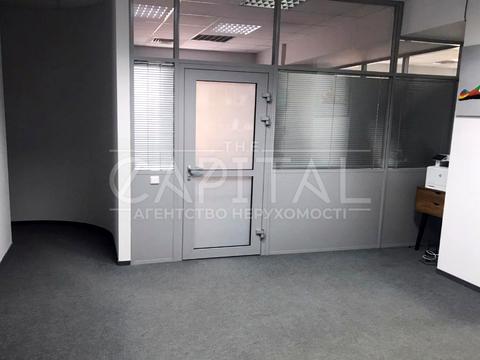 комерційна за адресою Бульварно-Кудрявська вул. (Воровського), 24