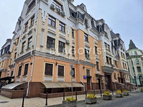 комерційна за адресою Воздвиженська вул., 14