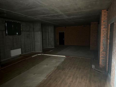 комерційна за адресою Метрологічна вул., 111