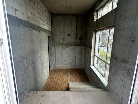 комерційна за адресою Метрологічна вул., 111