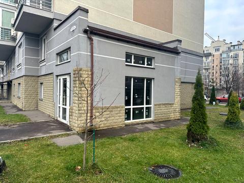 комерційна за адресою Метрологічна вул., 111