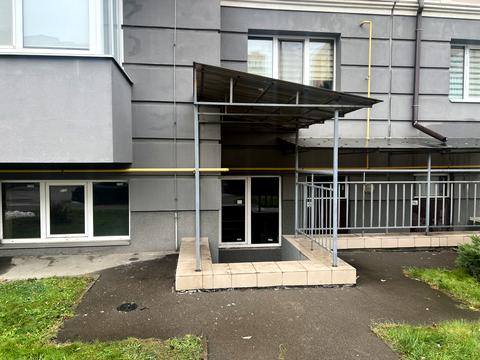 комерційна за адресою Метрологічна вул., 52