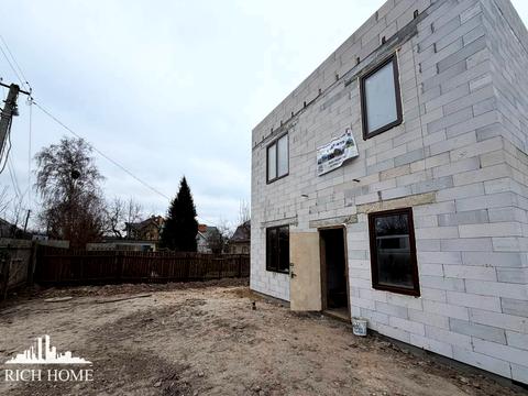 участок по адресу Мрії, 6а