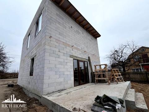 участок по адресу Мрії, 6а