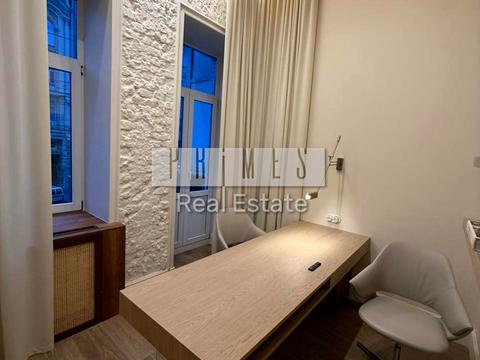 комерційна за адресою Київ, Саксаганського вул., 33-35