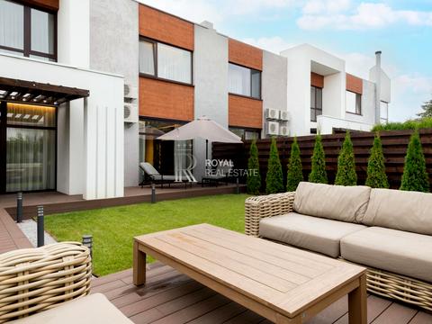 будинок за адресою Лобановського вул.