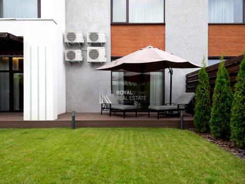 будинок за адресою Лобановського вул.